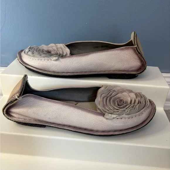 Spring Step Women's Floral Loafers - Lavender - Picture 6 of 10